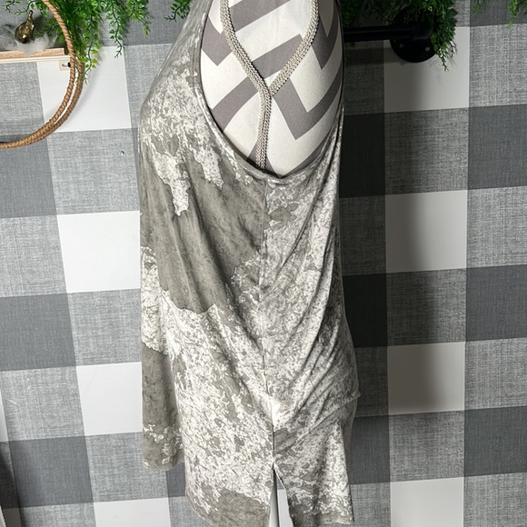 American Eagle Woman’s Tank - Picture 3 of 5